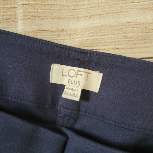 LOFT Marisa navy blue the Riviera pants 22 - Picture 4 of 9
